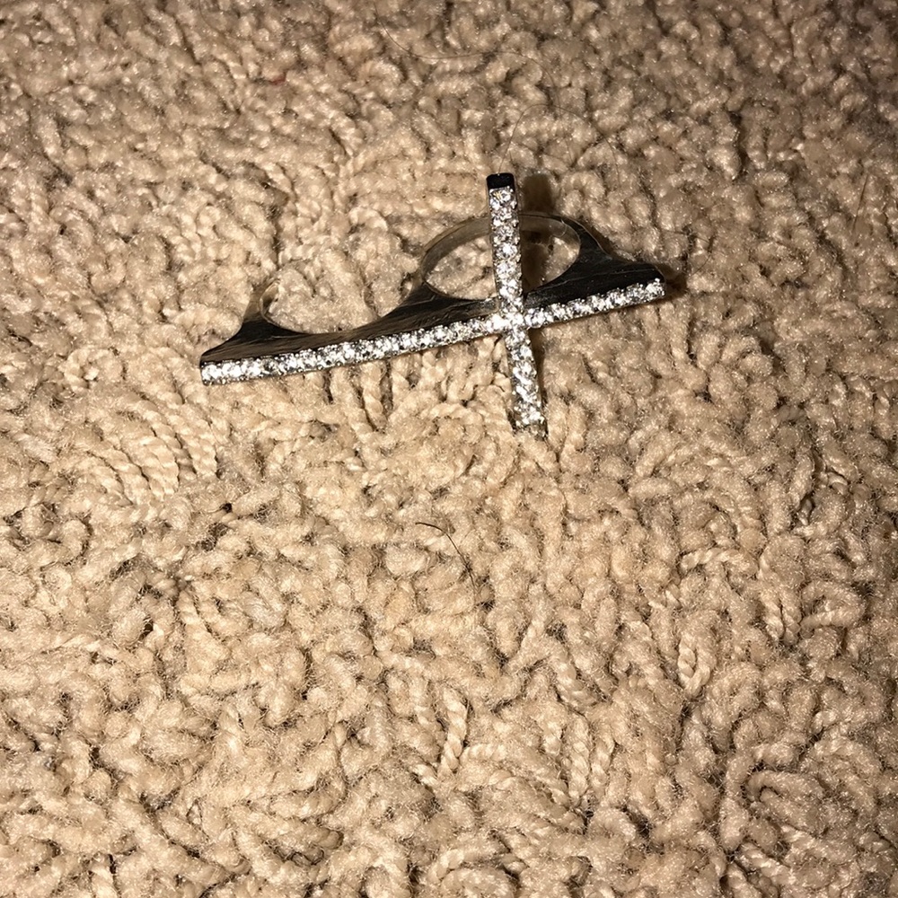 Forever 21 Silver Diamond Ring
